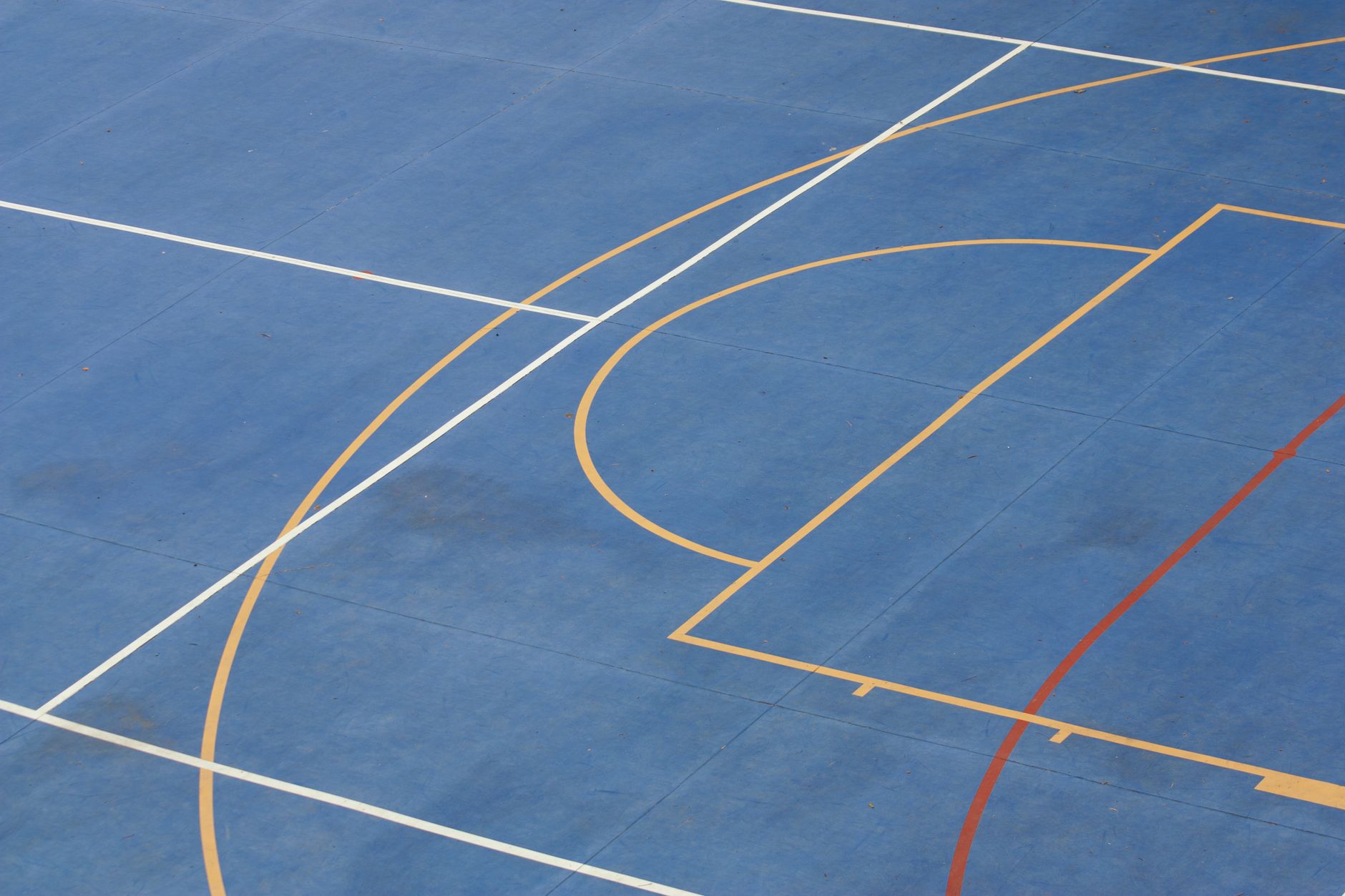 white and blue basketball court